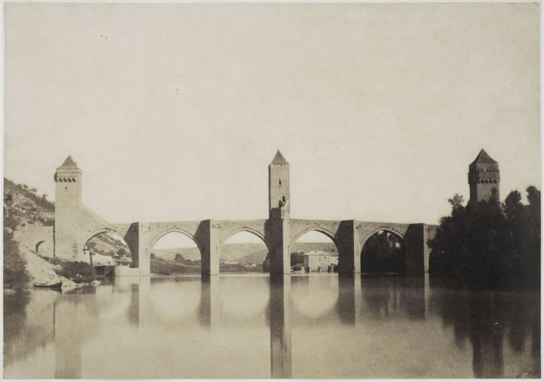 Gustave Le Gray, Auguste Mestral, Cahors, pont Valentre, 1851.jpg